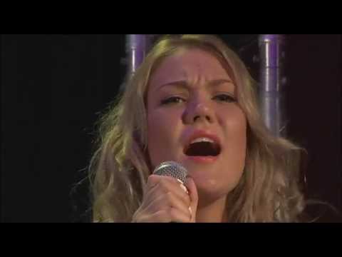 Liis Reisner - Jõulutäht 2011.wmv