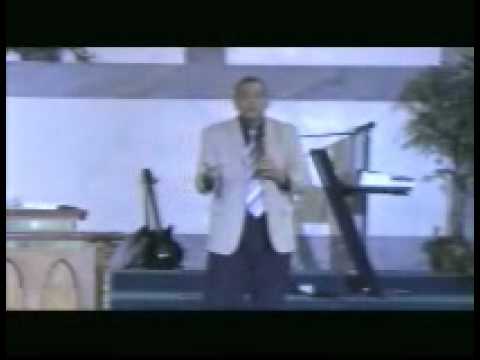 LA MUJER QUE ME DISTES POR COMPANERA,ME DIJO QUE COMIERA Y COMI