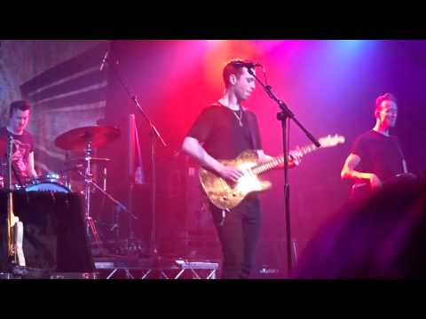 Laurence Jones   "Never Good Enough"  HRH Blues Sheffield 16/04/2017