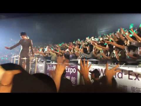 170520 So Amazing - SHINee World V in HK