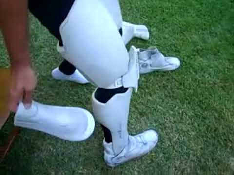 Realistic Movie Clone Trooper Armor- How to Wear Spoons