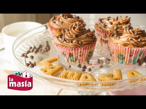 Cómo hacer Cupcakes de Vainilla con Crema de Chocolate