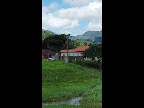 Sítio uma área total de 10 alqueires localizado na zona rural de Ervália, Minas Gerais