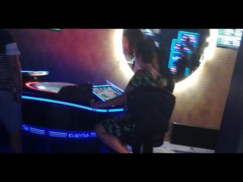 ONA NASTAVLJA PO STAROM Miljana i dalje posećuje KAZINO! I OVAJ PUT UHVAĆENA NA APARATIMA