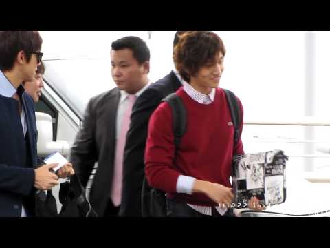 111022 TVXQ - Incheon Airport