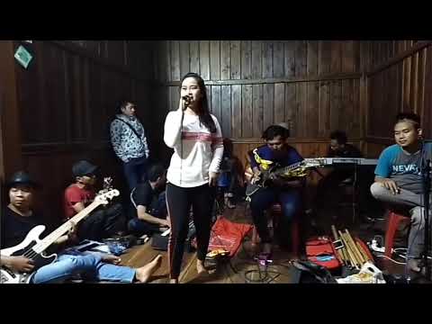 PACAR DUNIA AKHIRAT- BUNDA RITA SUGIARTO // COVER EDISI HIBURAN RAKYAT VOC BY- LINDA