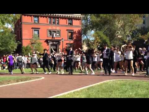 UPenn Flash Mob(Gangnam style)