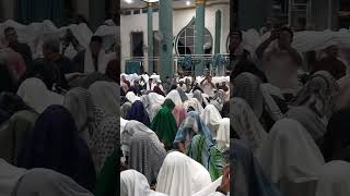 Download lagu suasana pengambilan tarekat Naqsyabandiyah mp3 Download lagu suasana pengambilan tarekat Naqsyabandiyah mp3