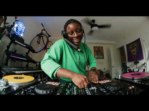 A NEO-SOUL SOUNDSCAPE FT. MUSIQ SOULCHILD, GOAPELE, MAXWELL, FLOETRY, & MORE