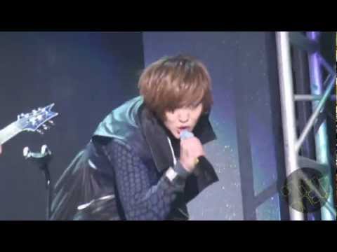 [fancam] 111231 SHINee Onew - Sexiest Lucifer Rock ver. @ мвс Gayo