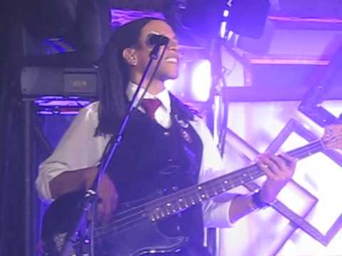 Alex Cuba in Grimsby 12-07-11 1.m4v