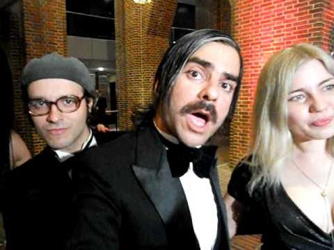 Homens da Luta celebram a Eurovisao com Finlandesas e deixam recado a Socrates!