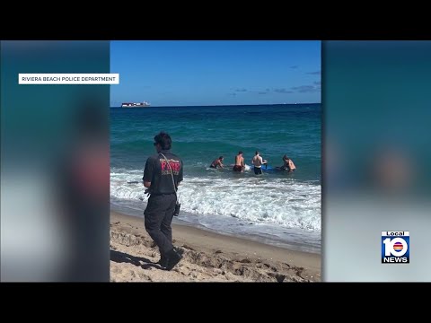 Paraglider falls about 500ft into ocean in Palm Beach County