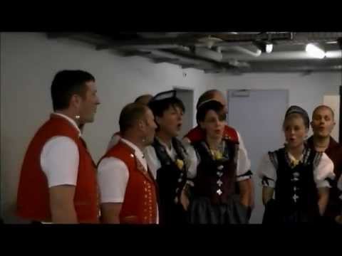 Comedy-Duo Twinlikes - "Backstage-Jodel"