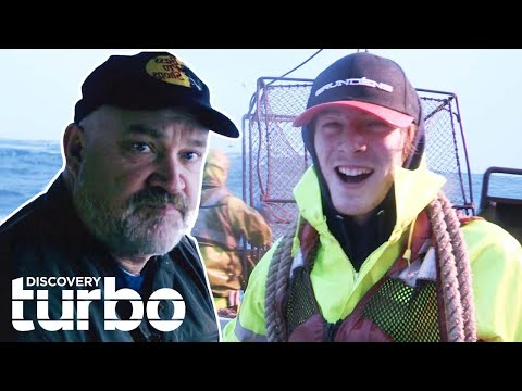 Wizard Captain Reprimands Two Lazy Greenhorns That Forgot To Put Bait In The Pods | Deadliest Catch