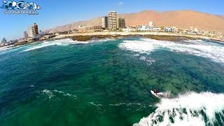 preview picture of video 'Las Urracas, Iquique Chile. Surf vista aerea por drone - Mie 12 Nov 2014 - Glaseado.cl'