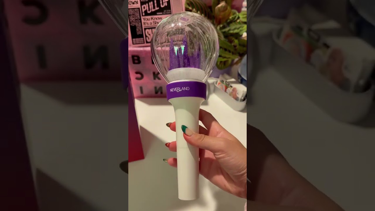 (G) I-DLE lightstick unboxing 🎁 #shorts #kpop #gidle #kpopunboxing #unboxing #soyeon #miyeon #yuqi
