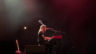 Julien Baker - "Claws In Your Back" @ Palace Theater, Los Angeles 12/14/2017