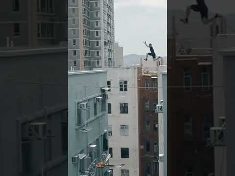 How to move from one building to another 🔥 #parkour #shorts #jumping