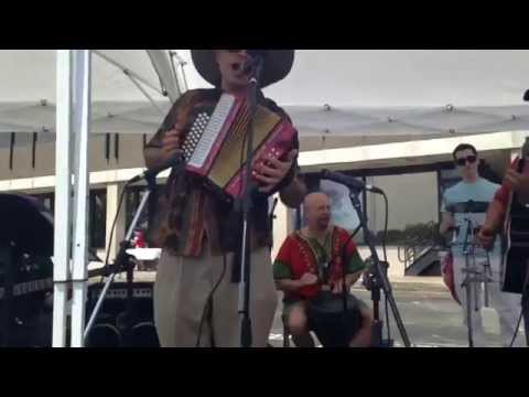 JOSELINA DAZA - Viva Badass Accordion Band 6/8/14