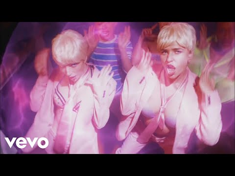 Molly Moore, Maty Noyes - Handsomer (Instrumental)