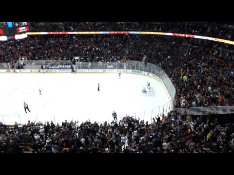 incredible, fantastic, unbelievable Ducks win with less than a second to go in OT