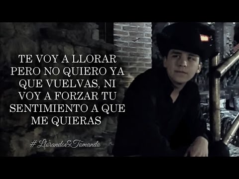 (LETRA) ¨LLORANDO Y TOMANDO¨ - Christian Nodal (Lyric Video)