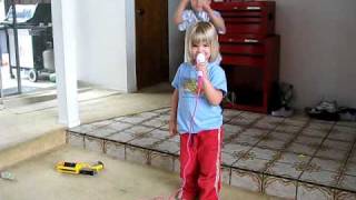 Trailer choir Rollin through the sunshine