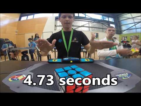 Rubik's Cube World Record - 4.73 seconds - Feliks Zemdegs!!