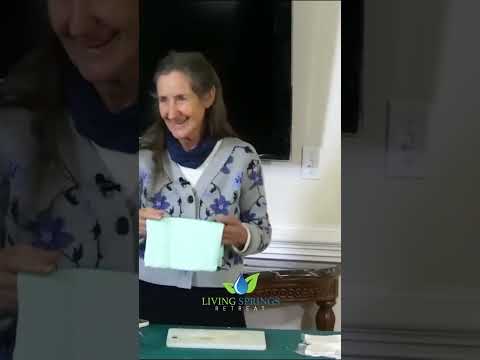 How to Make and Use Castor Oil Packs Safely