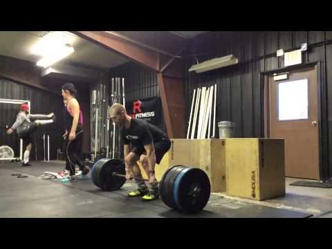 Bania Deadlift 405 x 12 reps 12/27/2014