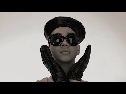 ELIAS KINAY - NENN MICH MOTHER (Official Video)