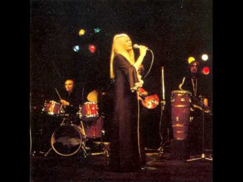 Eva Pilarová - Song má se hrát [I Write The Songs] Live Pragokoncert 30th Anniversary 1978