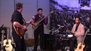Video thumbnail for PRS 30 Amplifier Demo - 2012 PRS Guitars NAMM Press Conference by PRS Guitars