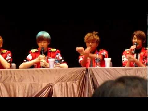 120804 Incheon Fansign - Apple Style