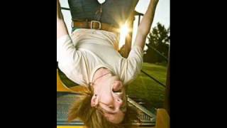 Nevershoutnever - Here Goes Nothing [Lyrics]