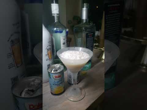 #coconut #cocolopez #cocktails #fun #martini #bombastic