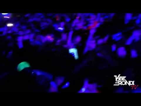 Tiesto @ UME 2012 playing Vee Brondi & Marcelo Sa - Best Of You