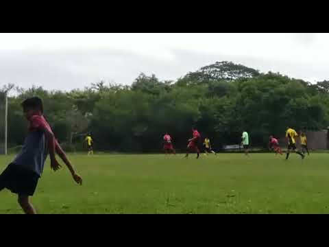 Clube dos XV vs Vitória