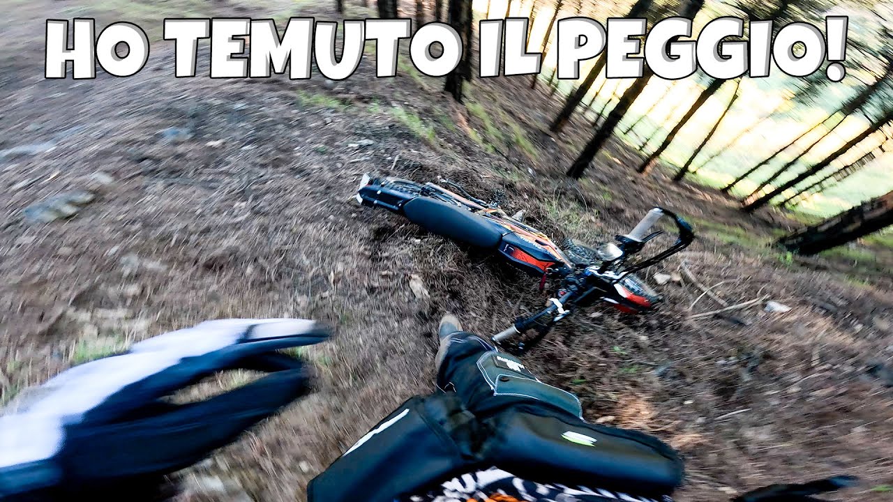 CADO IN UN BURRONE CON LA MOTO!