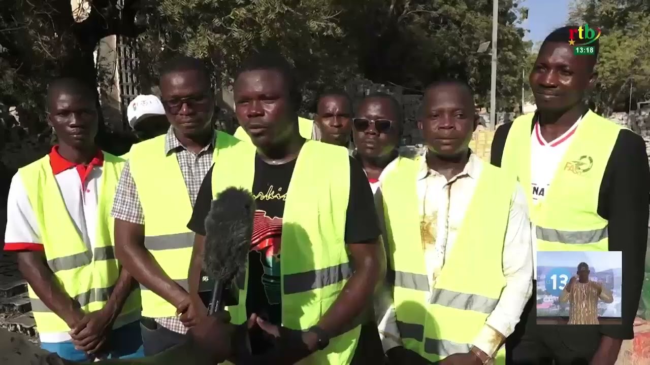 Faso Mêbo : Trois associations apportent du ciment et autres matériaux