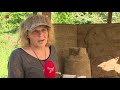 Kinderboeken in het zand in het Kuinderbos in Bant
