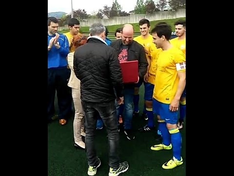 UROLA KE    PLACA  HOMENAJE PARA JUNTA SALIENTE 2016