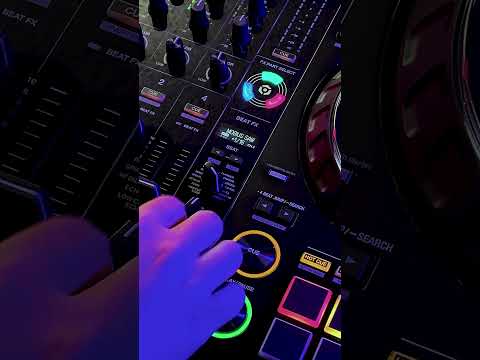 Check out these new BEAT FX on the DDJ-FLX10!