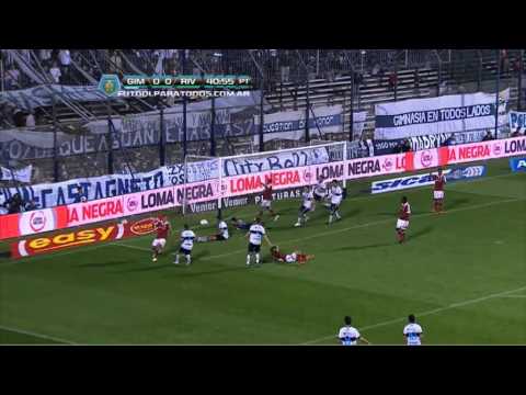 Atajada de Monetti. Gimnasia LP 0 - River 0. Fecha 1. Torneo Inicial 2013. Fútbol Para Todos