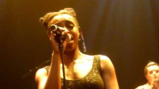 Skye - What&#39;s Wrong With Me + Otherwise (Live at Mosaic Music Festival)