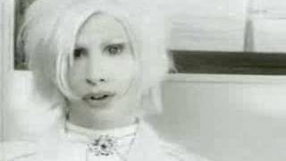 Marilyn Manson - I Don&#39;t Like the Drugs (+ lyrics)