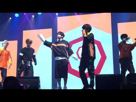 [181013] STRAY KIDS (스트레이 키즈) - GROW UP || SPOTIFY ON STAGE  INDONESIA