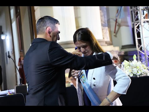 Curuzu Cuatia Asumen Nuevas Autoridades  Veronica Espindola ,Intendenta y Titi Guenaga  Vice Int.