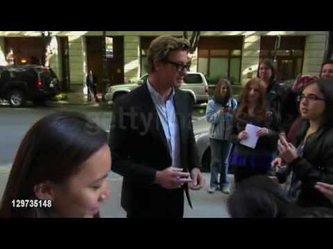 17October2011 Autographs LiveWithRegis&Kelly Simon Baker